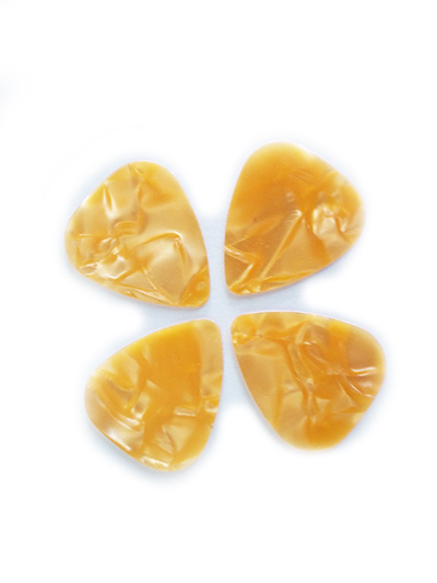 Celluloid orange  megium 0.7 mm